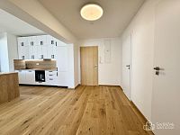 Pronájem bytu 2+kk s balkonem a garáží, Na Vyhlídce – Karlovy Vary - Foto 10