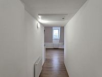 Pronájem podkrovního bytu 1+kk 36m2, centrum Sokolova.  - Foto 4