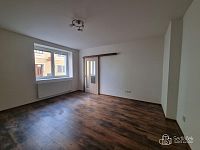 Klidné bydlení 1+1 Sokolov – zahrada, parkování - Foto 2