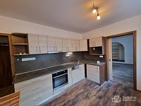 Klidné bydlení 1+1 Sokolov – zahrada, parkování - Foto 6