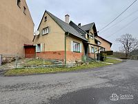 Rodinný dům k rekonstrukci se slunnou zahradou v Oloví - Foto 3