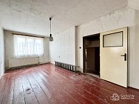 Rodinný dům k rekonstrukci se slunnou zahradou v Oloví - Foto 12