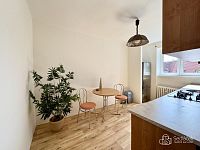 Pronájem bytu 2+1 s balkonem, ul. Karla Čapka – Sokolov - Foto 3
