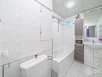 Byt 3+1 v Sokolově, ul. Švabinského - Foto 12