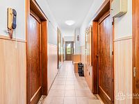 Rodinný dům ve stylu venkovské usedlosti | 9 287 m² pozemků, stodola a potenciál dalšího rozvoje - Foto 17