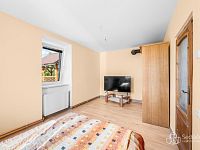 Rodinný dům ve stylu venkovské usedlosti | 9 287 m² pozemků, stodola a potenciál dalšího rozvoje - Foto 28