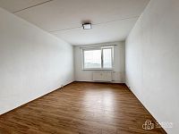 Pronájem slunné garsonky, ul. Jiřího z Poděbrad, Sokolov - Foto 2