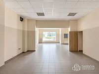 Pronájem obchodního prostoru 85 m² s výlohou, Nádražní, Sokolov