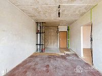 Byt 1+1 v Sokolově | Připraven ke kompletní rekonstrukci | 6. NP s výtahem - Foto 4
