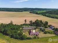 Rodinný dům ve stylu venkovské usedlosti | 9 287 m² pozemků, stodola a potenciál dalšího rozvoje - Foto 3