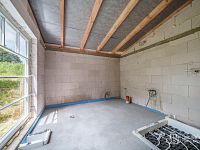Chalupa s rozpracovanou rekonstrucí a kouzlem místa na Bublavě. - Foto 13