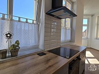 Nově k pronájmu prostorný byt 2+kk o výměře 57 m² v centru Sokolova - Foto 2