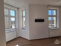 Nově k pronájmu prostorný byt 2+kk o výměře 57 m² v centru Sokolova - Foto 3