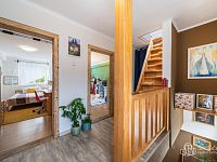 Krajní řadový rodinný dům se zahradou, garáží  – Březová u Sokolova - Foto 12