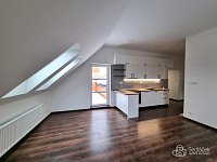 Pronájem moderního bytu 3+kk s terasou v centru města - Foto 4