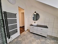 Pronájem moderního bytu 3+kk s terasou v centru města - Foto 9