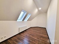 Pronájem moderního bytu 3+kk s terasou v centru města - Foto 11