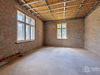 Rodinný dům se započatou rekonstrukcí a pozemkem 1 183 m², Lipová – Doubrava. - Foto 3