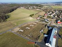 Soubor stavebních pozemků v obci Bechov - bechov_dron.jpg