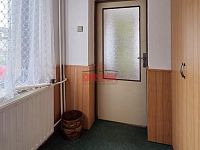 Prodej RD 3+1 s garáží a stodolou v obci Katusice - 13_rodinny_dum_katusice.jpg