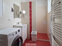 Prodej RD 3+1 s garáží a stodolou v obci Katusice - 18_rodinny_dum_katusice.jpg