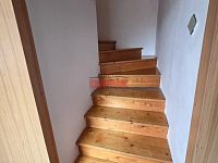 Prodej RD 3+1 s garáží a stodolou v obci Katusice - 9_rodinny_dum_katusice.jpg