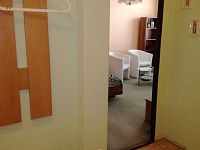 Pronájem bytu 1+1 v Bělé pod Bezdězem - 84dea015-7aba-497c-ae6d-d2163fbe7bee.jpg