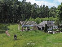 Exkluzivně nabízíme stodolu s pozemkem v srdci valdštejnských lesů