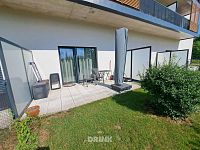 Podnájem bytu 1+kk s loftem a zahrádkou v Senior Resortu Štěpánka v Mladé Boleslavi - 20260713_162218.jpg