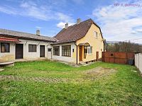 Prodej RD 3+1 se zahradou a dvorkem, Březová, okr. Uherské Hradiště - 25.jpg