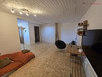 Prodej řadového rodinného domu v Radvanicích - 20250811_141610.jpg