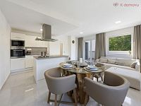 Prodej bytu 3+kk s terasou 90m2 a parkováním u domu, Praha Zbraslav - 02.jpg