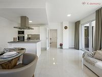 Prodej bytu 3+kk s terasou 90m2 a parkováním u domu, Praha Zbraslav - 11.jpg