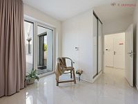 Prodej bytu 3+kk s terasou 90m2 a parkováním u domu, Praha Zbraslav - 16.jpg