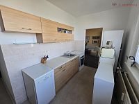 Prodej bytu 3+1 na ulici Zikova - 20250922_151141.jpg