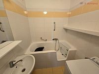 Prodej bytu 3+1 na ulici Zikova - 20250922_151940.jpg