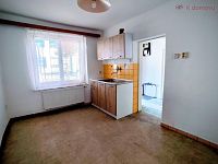 Prodej menšího RD 222m2 s dvorkem a zahrádkou, Uherský Brod - 05.jpg