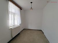 Prodej menšího RD 222m2 s dvorkem a zahrádkou, Uherský Brod - 07.jpg