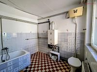 Prodej menšího RD 222m2 s dvorkem a zahrádkou, Uherský Brod - 09.jpg