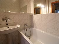 Pronájem bytu 3+1, Zlín - Malenovice - k95.JPG