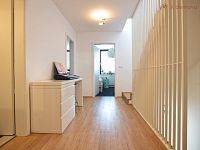 Pronájem  rodinného domu 4+KK, 160 m2 s garáží  a zahradou, Brno - Jundrov - 06.jpg