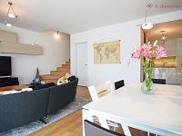 Pronájem  rodinného domu 4+KK, 160 m2 s garáží  a zahradou, Brno - Jundrov - 10.jpg