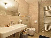 Pronájem  rodinného domu 4+KK, 160 m2 s garáží  a zahradou, Brno - Jundrov - 18.jpg