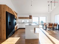 Prodej rodinného domu 207 m2, pozemek 770 m2, Lhota - web_014_20260124_Reality_RD_Lhota.jpg