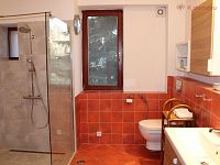 prodej rodinného domu 5+1, pozemek 1289m2, Káraný, Praha-východ - IMG_0404.JPG