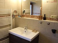 prodej rodinného domu 5+1, pozemek 1289m2, Káraný, Praha-východ - IMG_0448.JPG