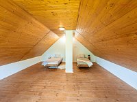 Prodej chaty 2+kk Kunovice, osada Stará Hora, celkem pozemek 3072 m2 - _LN_0830-HDR.jpg