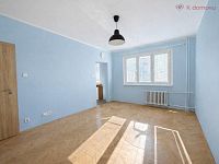 Pronájem bytu 2+1, 54 m², Zlín – Malenovice - Obývací pokoj.jpeg