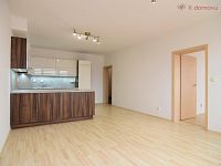 Pronájem bytu 3+kk, 72 m2, parkování, terasa 12 m2, Brno – Líšeň, Houbalova - 03.JPG