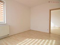 Pronájem bytu 3+kk, 72 m2, parkování, terasa 12 m2, Brno – Líšeň, Houbalova - 06.JPG